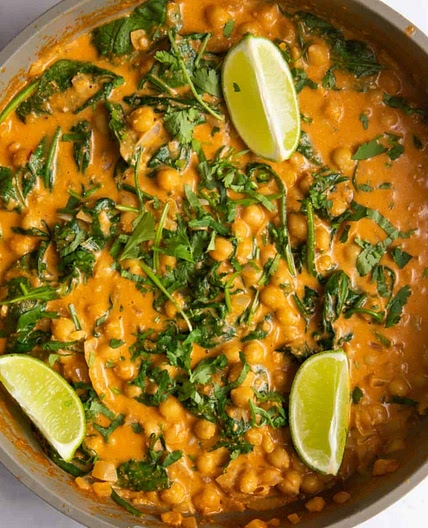 10 Minute Chickpea & Spinach Curry