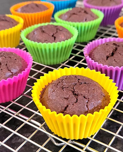 Healthy Chocolate Banana Oat Muffins