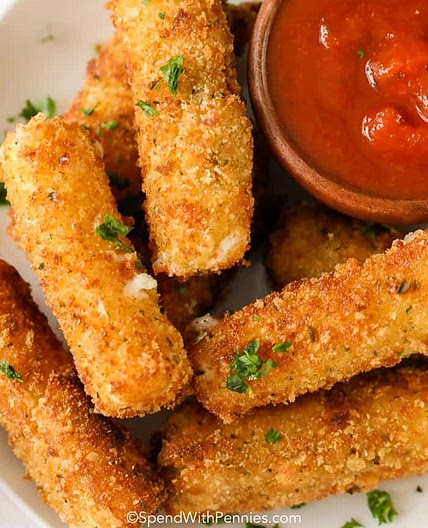 Gooey Cheese Sticks (Fried or Baked)