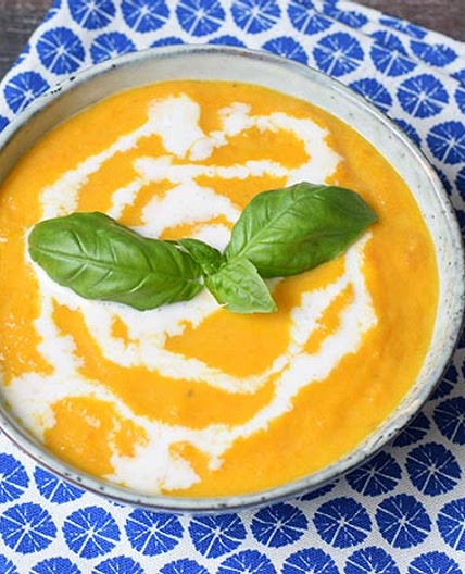 Low FODMAP carrot soup with coconut milk