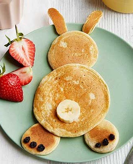 Healthy Easter bunny pancakes