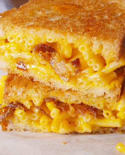 Mac & Cheese Grilled Cheese