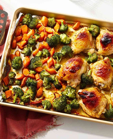 Honey-Garlic Chicken Thighs with Carrots & Broccoli