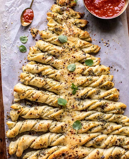 Pull Apart Christmas Tree Garlic Bread