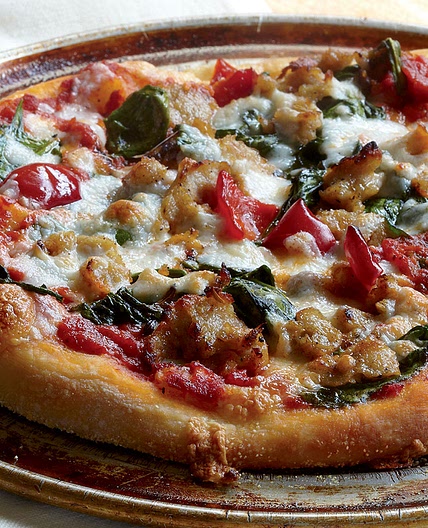 The Best Homemade Spinach, Sausage, and Pepper Pizza