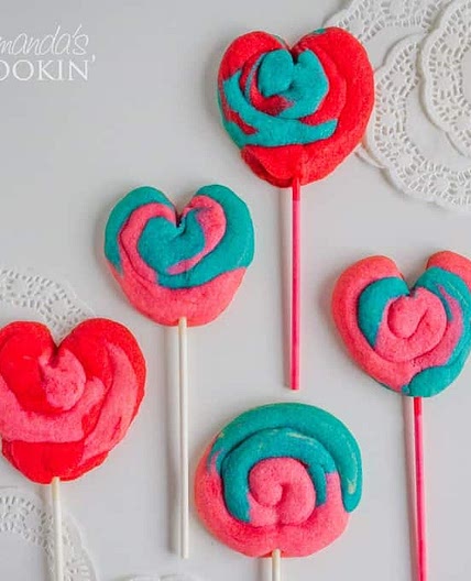 Valentine Play Dough Cookie Pops