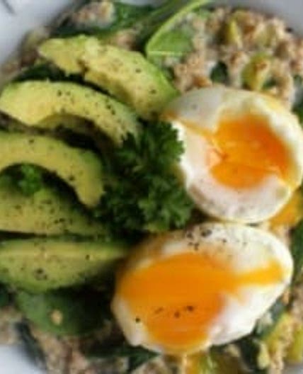 Savoury Spinach Porridge with eggs & avocado