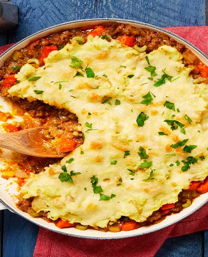 Pub-Style Shepherd’s Pie with White Cheddar & Thyme Mashed Potatoes