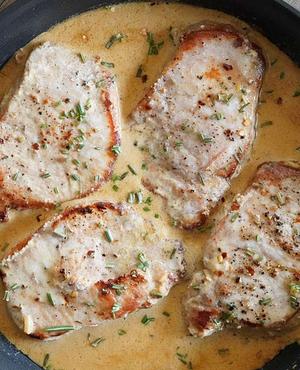Creamy Garlic Pork Chops