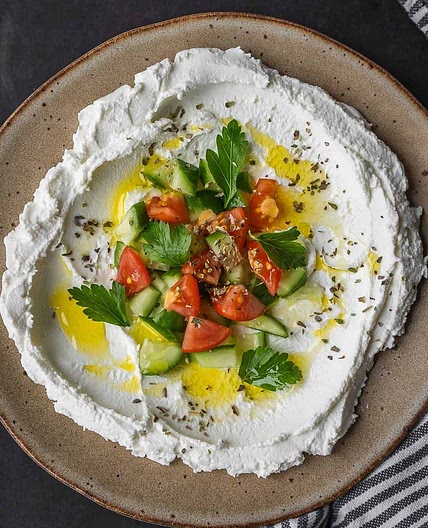How to make Labneh (Easy and Authentic)