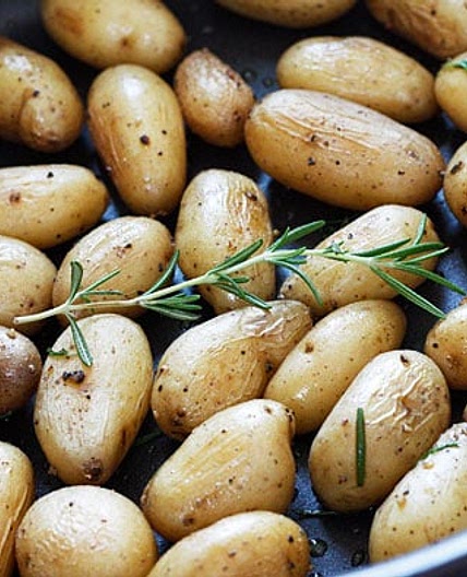 Roasted Baby Potatoes with Rosemary