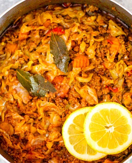 Braised Cabbage with Ground Beef