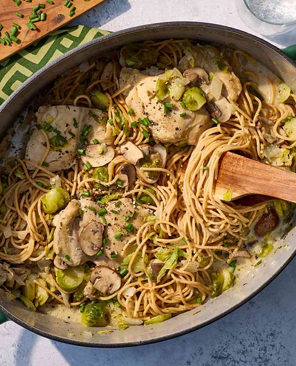 Creamy Chicken, Brussels Sprouts & Mushrooms One-Pot Pasta