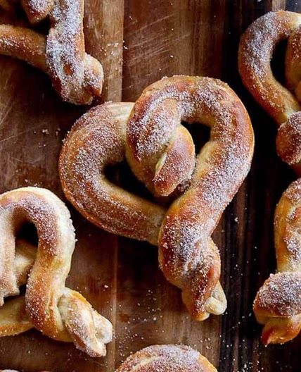 Homemade Soft Cinnamon Sugar Pretzels