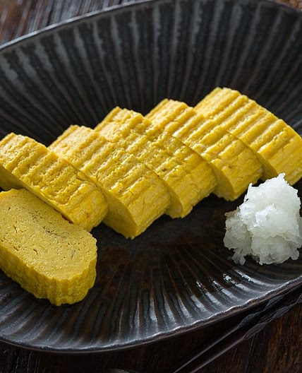 Tamagoyaki (Japanese Rolled Omelette)