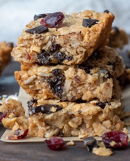 Chewy Chocolate Chip Granola Bars
