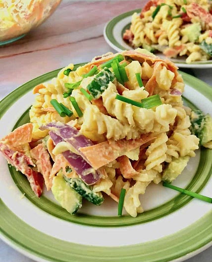 Hummus Pasta Salad