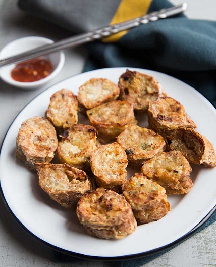 Hei Zho / Hae Zhor / Hekeng Udang (Teochew Crispy Prawn Rolls)