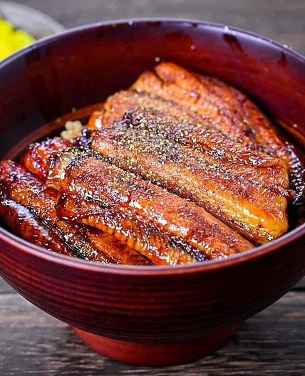 Unagi Donburi (Japanese Grilled Eel Rice Bowl)