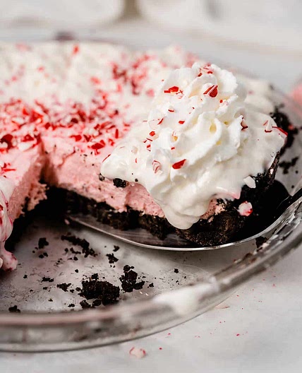 No-Bake Peppermint Pie