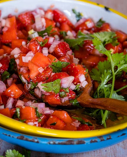 Easy Strawberry Salsa (Nightshade-Free)