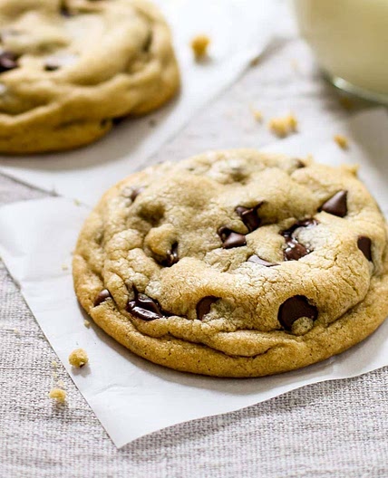 The Best Soft Chocolate Chip Cookies