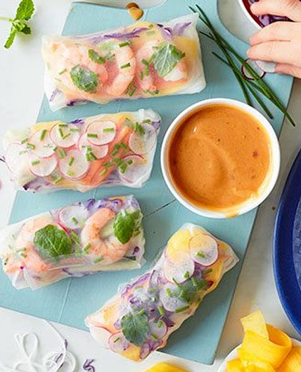 Rainbow rice paper rolls
