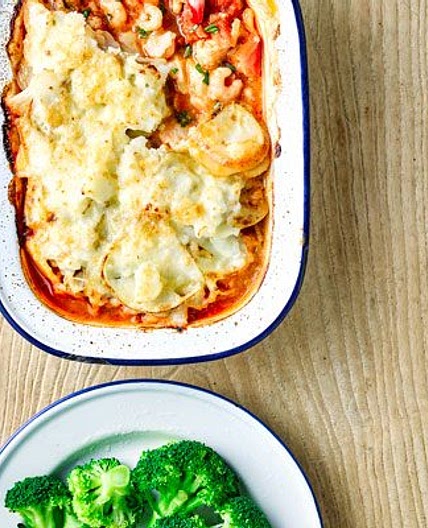 Cheesy seafood bake
