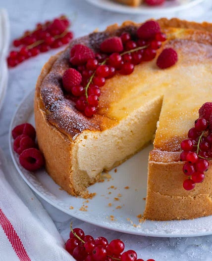 Classic German Cheesecake (Käsekuchen)
