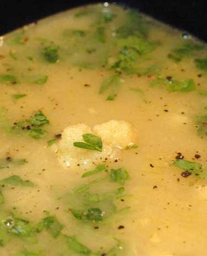 Roasted Cauliflower and Curry Soup