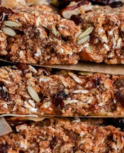 Hazelnut Granola Breakfast Bars