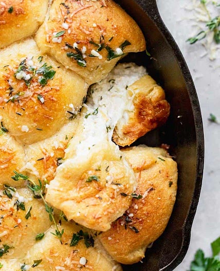 Garlic Cheese Stuffed Rolls