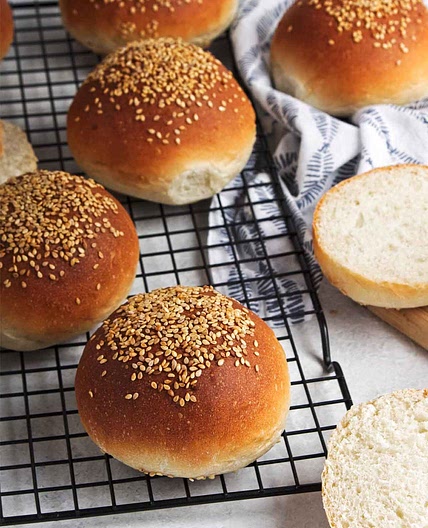 Vegan Burger Buns (Hamburger Buns)