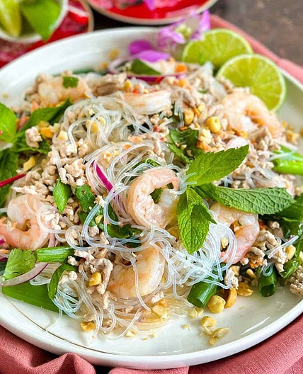 Yum Woon Sen [Thai Glass Noodle Salad]