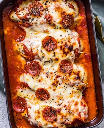Pepperoni Pizza Stuffed Chicken Bake Recipe