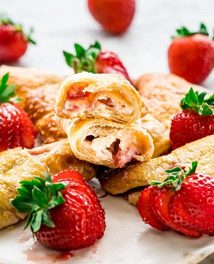 Strawberry Cheesecake Crescent Rolls