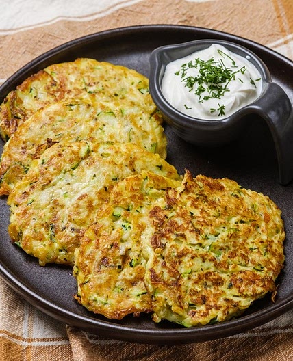 Schnelle Zucchinipuffer