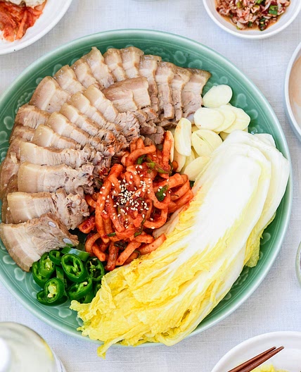 Bossam (Boiled Pork Wraps)