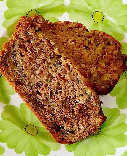 Moist Grape Flour Banana Bread