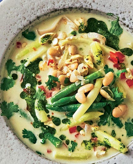 Bunter Bohnen-Kokos-Eintopf