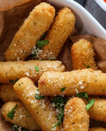 Keto Mozzarella Sticks