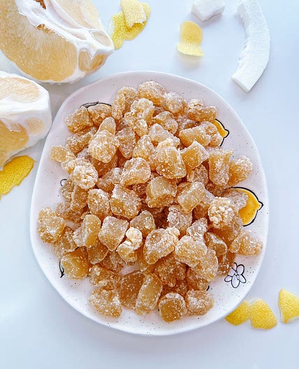 Candied Grapefruit Peel (or Pomelo Peel)