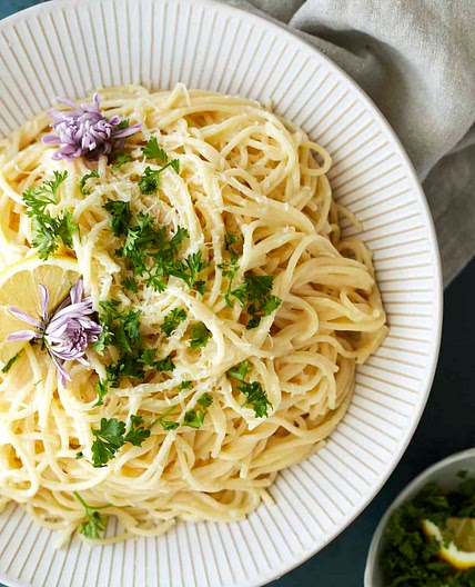 Easy One Pot Lemon Pasta