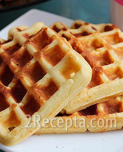 Мягкие вафли на сметане