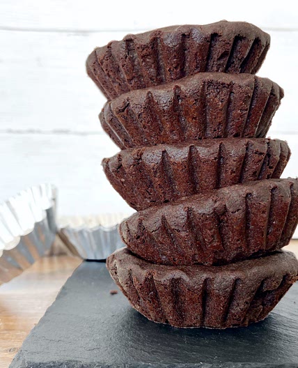 Chocolate Spelt Pastry Tartlet Shells