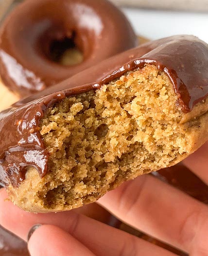 Vegan Donut Recipe (Peanut Butter & Chocolate)