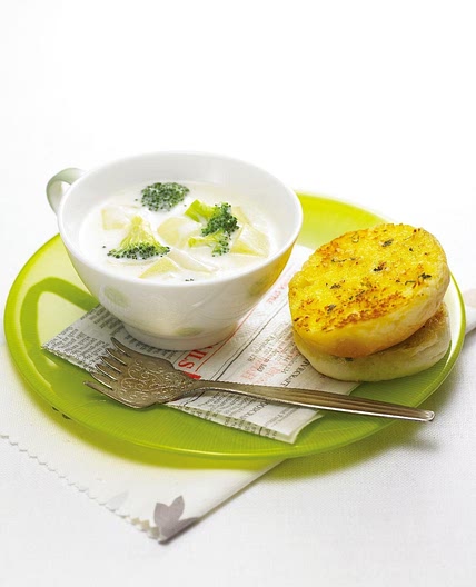 브로콜리감자크림수프와 모닝빵 만드는 법