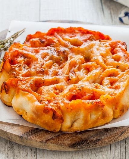 Torta di rose di pizza