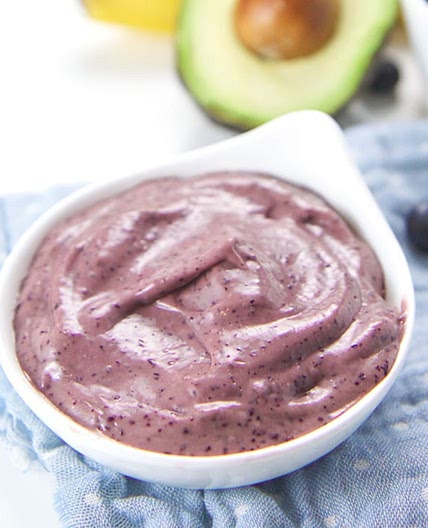 5-Minute Banana, Blueberry + Avocado Baby Food Puree