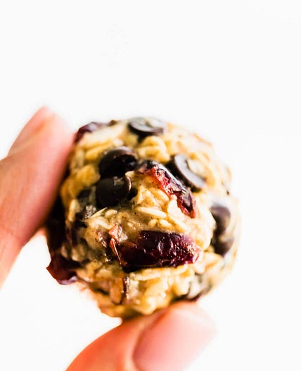 No Bake Oatmeal Energy Balls